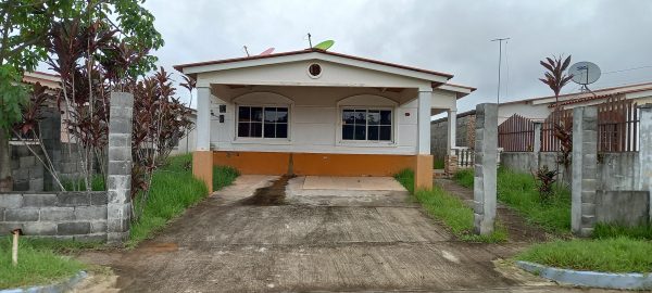 VENTA DE CASA EN COLINAS DEL OESTE, CASA 175 – ARRAIJÁN
