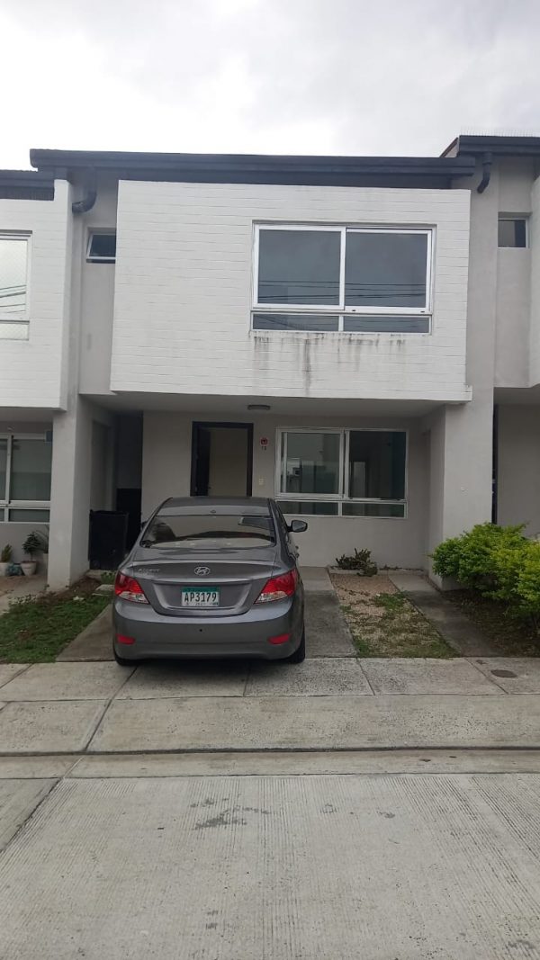 VENTA DE HERMOSA RESIDENCIA EN EL CRISOL – PH VILLA SOL #8