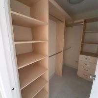 7. R1 CLOSET
