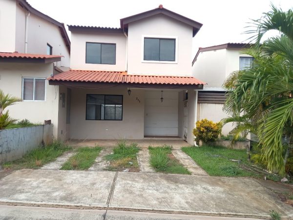 CASA 178.50 M2  EN URB.  LA ARBOLEDA  -LA CHORRERA – 2 NIVELES