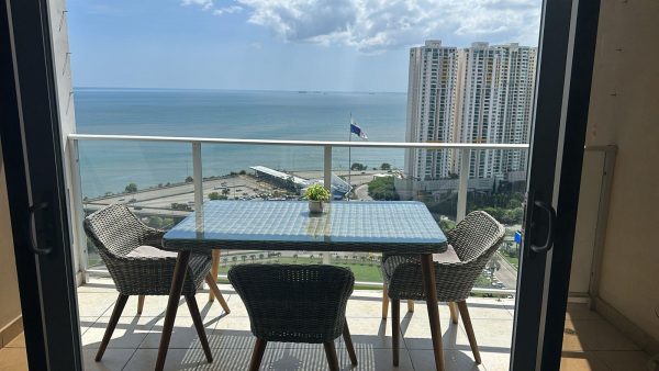 APARTAMENTO 119 M2 EN SAN FRANCISCO – CON LÍNEA BLANCA